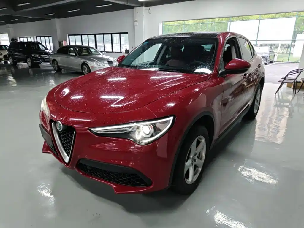 Alfa Romeo Stelvio 2017 2017 2.0T 200HP Elite