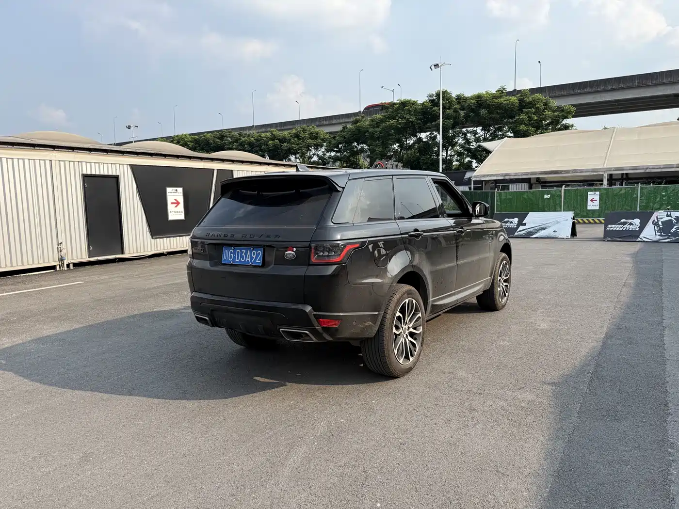 Фото 11 - Land Rover Range Rover Sport