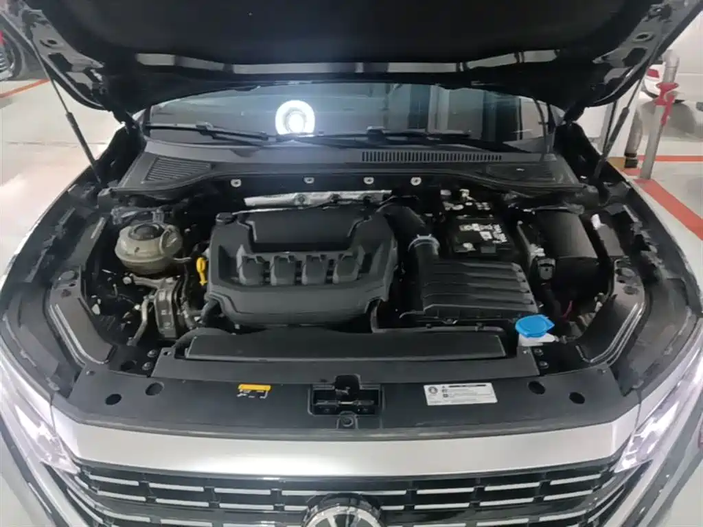 Volkswagen Passat 2025 Outstanding 380TSI Dragon Soaring Edition фото 20