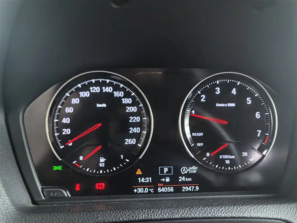 BMW 1 Series (Import) 2018 118i Leading фото 12