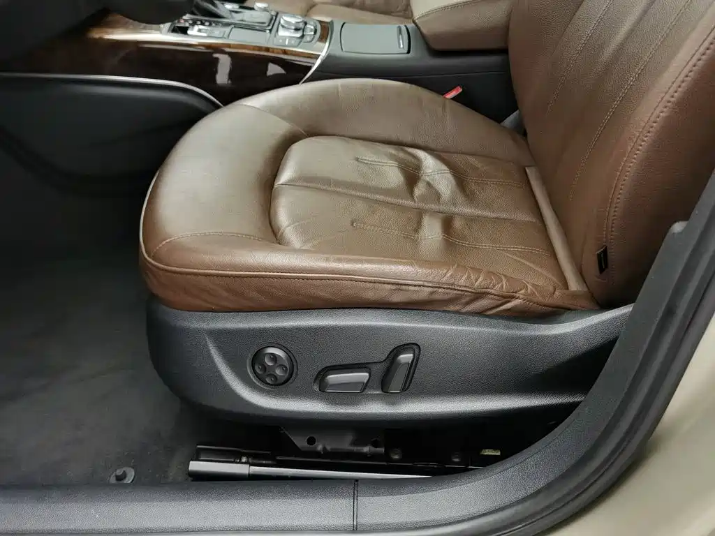 Audi A6L 2014 2014 30 FSI Comfort