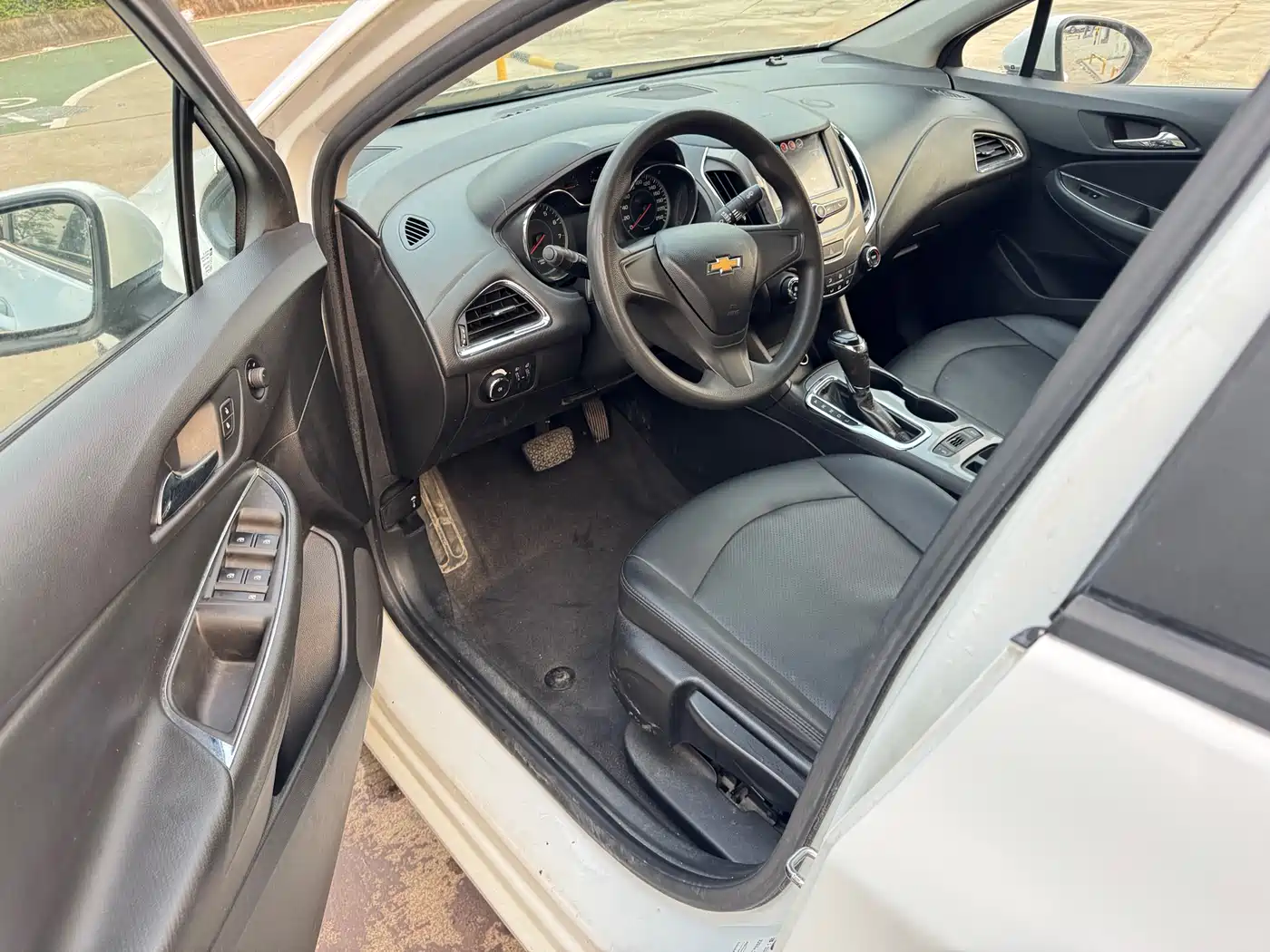 Chevrolet Cruze 2018 320 Automatic Pioneer Sunroof Edition фото 8