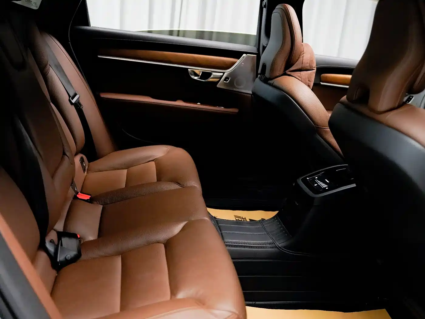 VOLVO S90 PLUG IN HYBRID