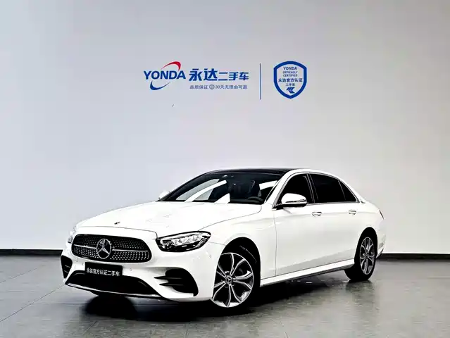 Mercedes-Benz E-Class 2022