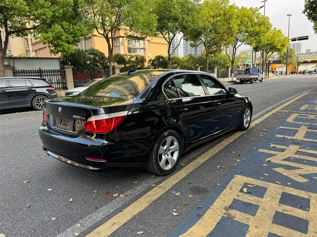 Фото 6 - BMW 5 Series