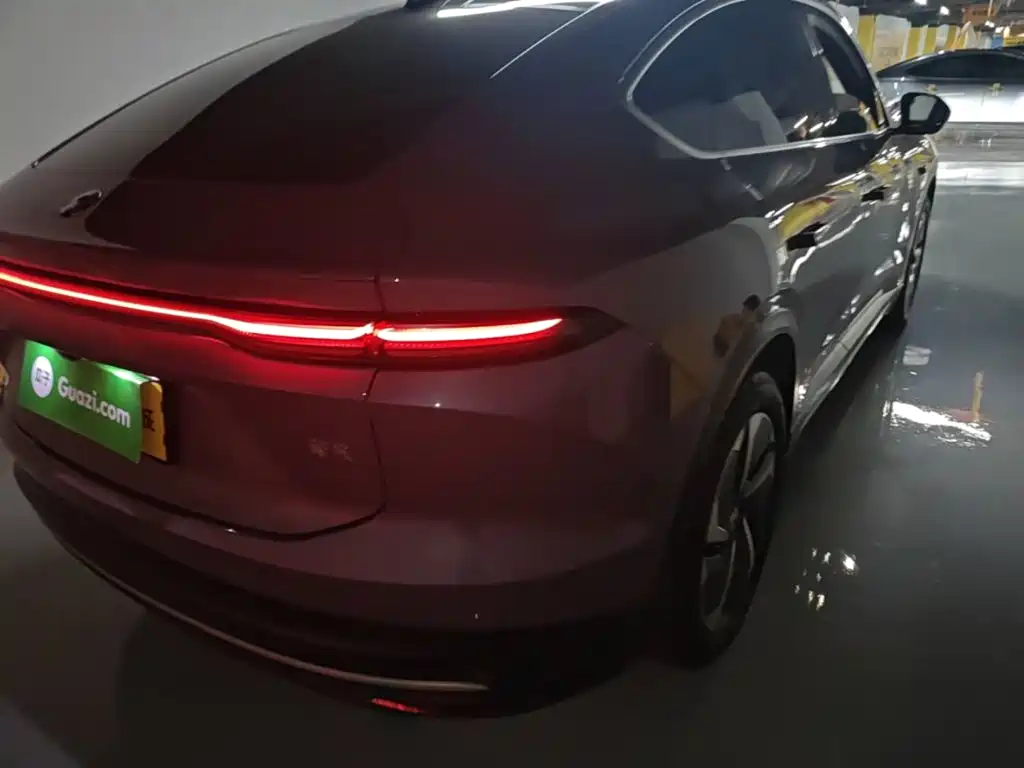 Фото 8 - NIO EC6