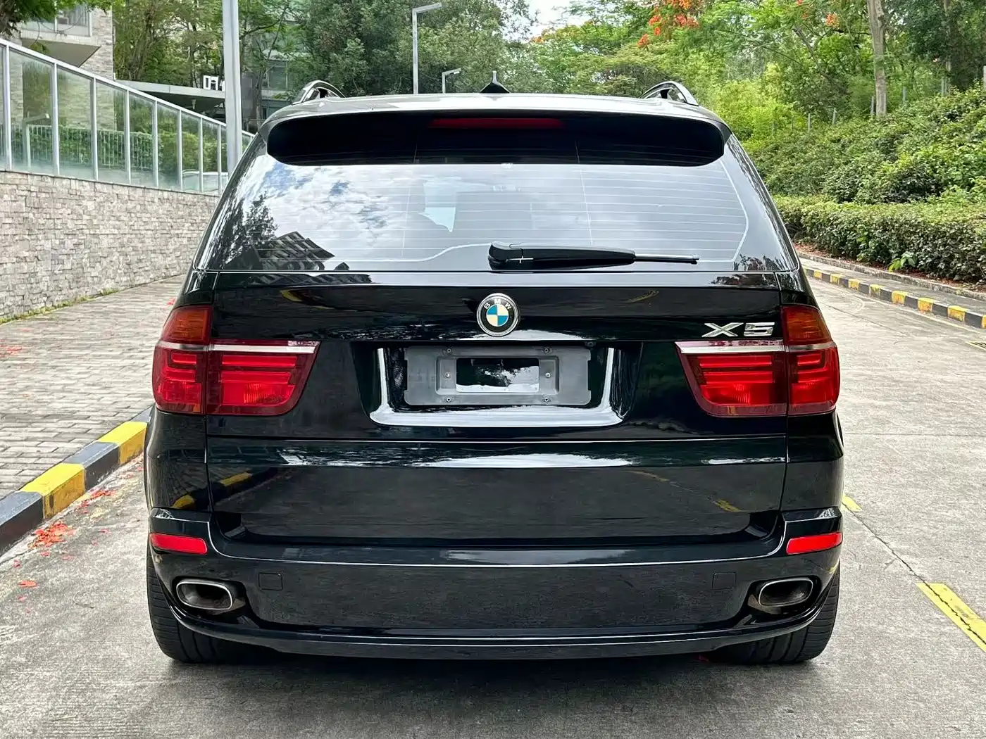 BMW X5 (Import) 2009 xDrive30i Leading фото 9