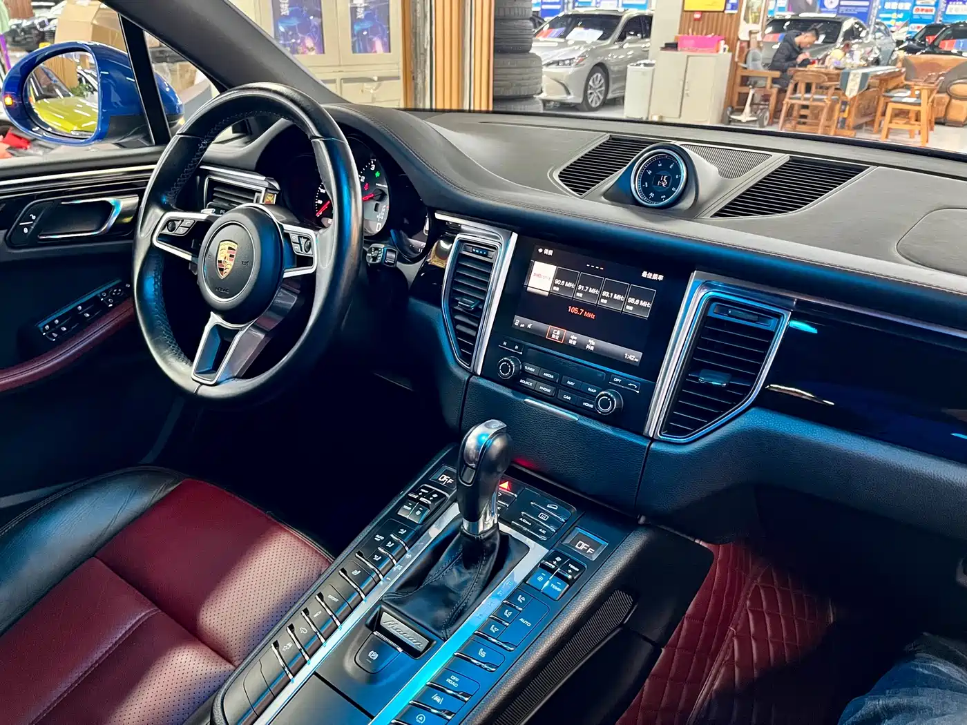 Porsche Macan 2017 Macan S 3.0T фото 16