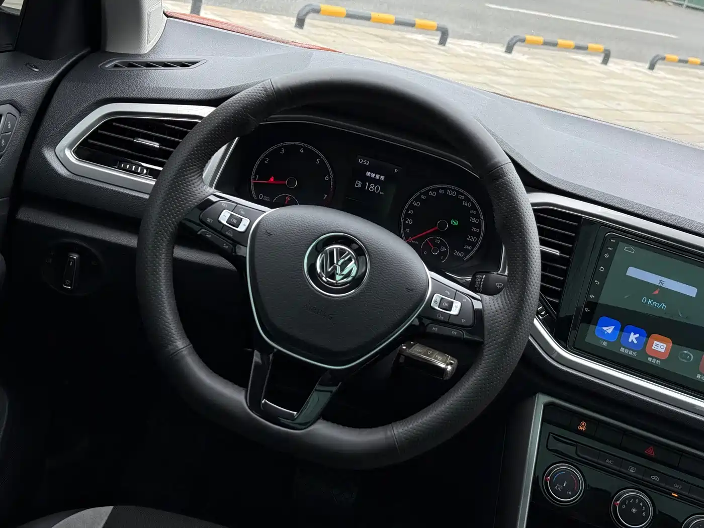 Volkswagen T-ROC 2018 230TSI DSG 2WD Progressive China VI фото 16