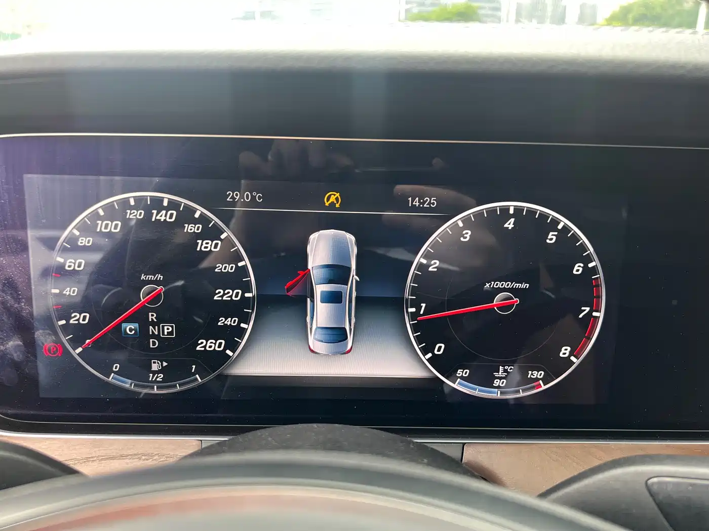 Mercedes-Benz E-Class 2016 E 200 L фото 8