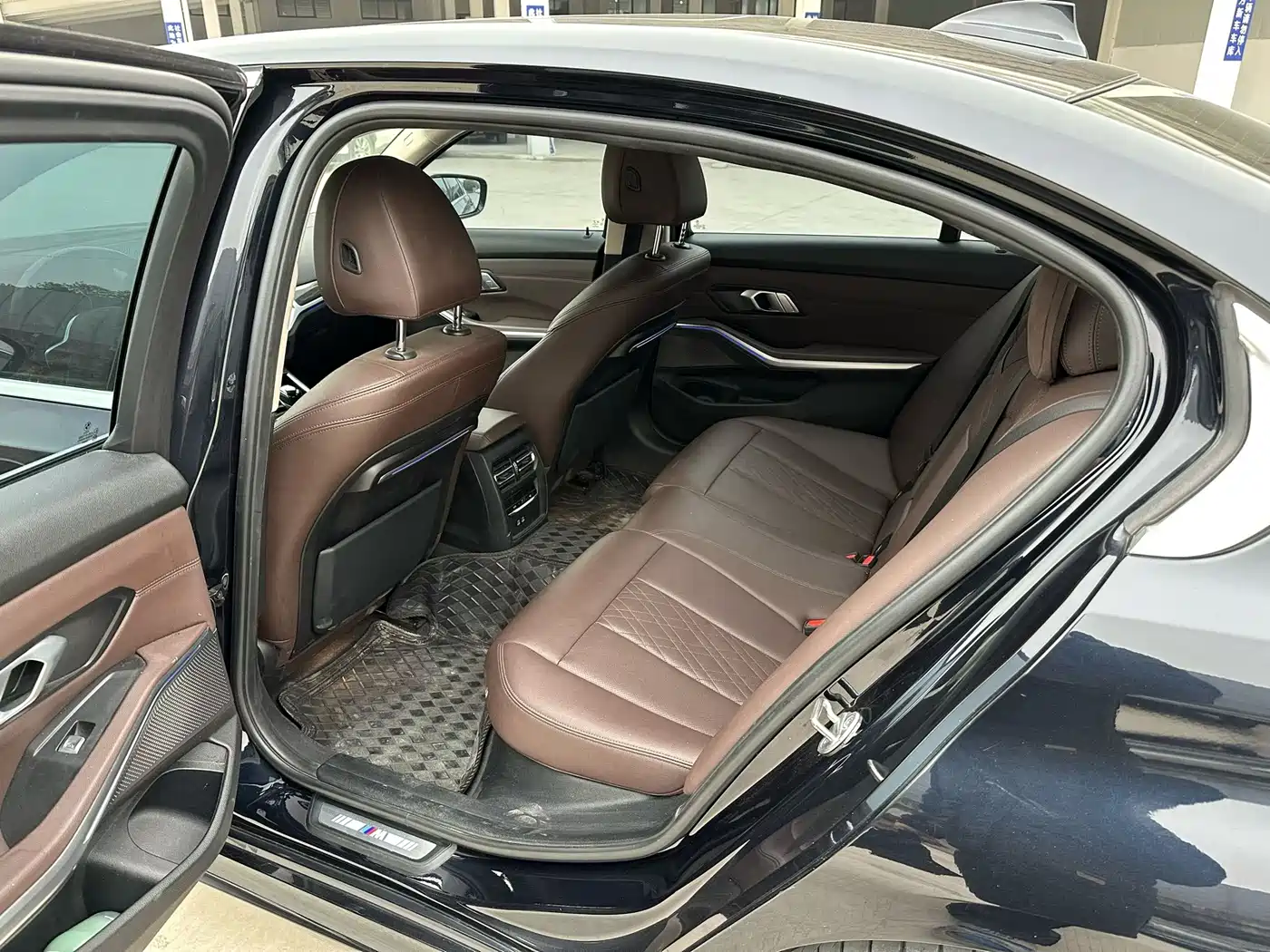 BMW 3 Series 2022 325Li M Sport Package фото 5