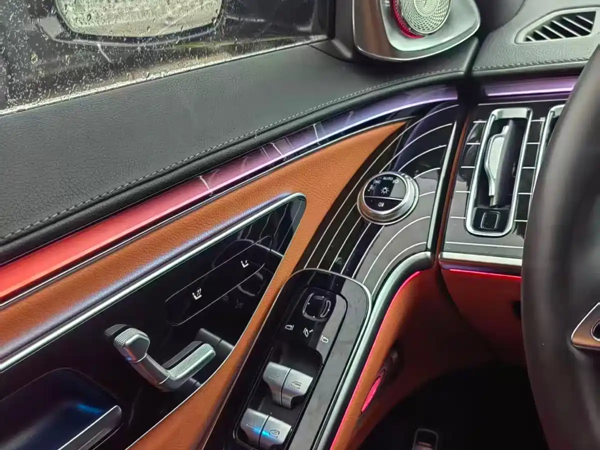 MERCEDES-BENZ S CLASS