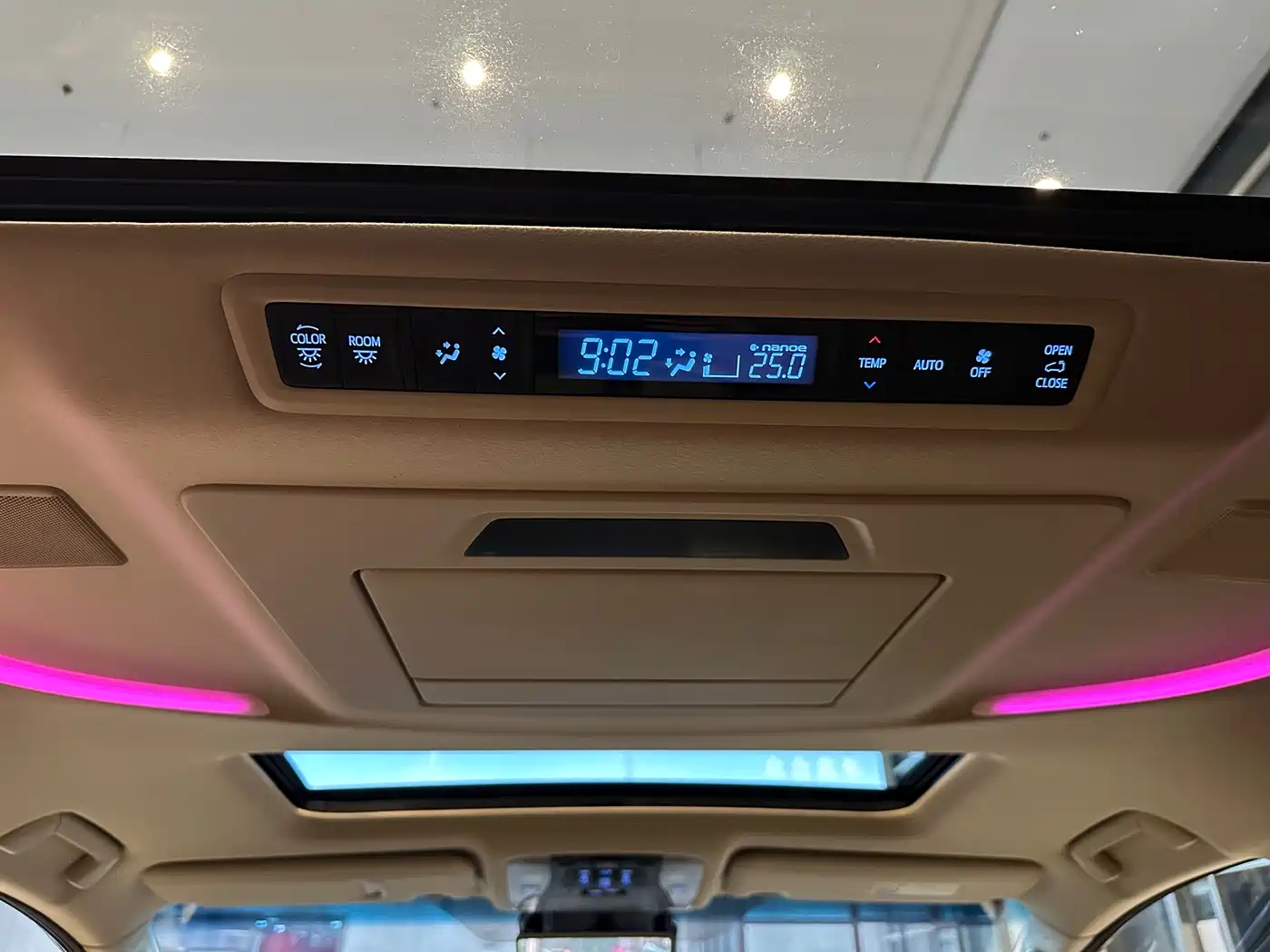 Toyota Vellfire 2021 Crown Hybrid 2.5L HV Supreme Edition фото 14