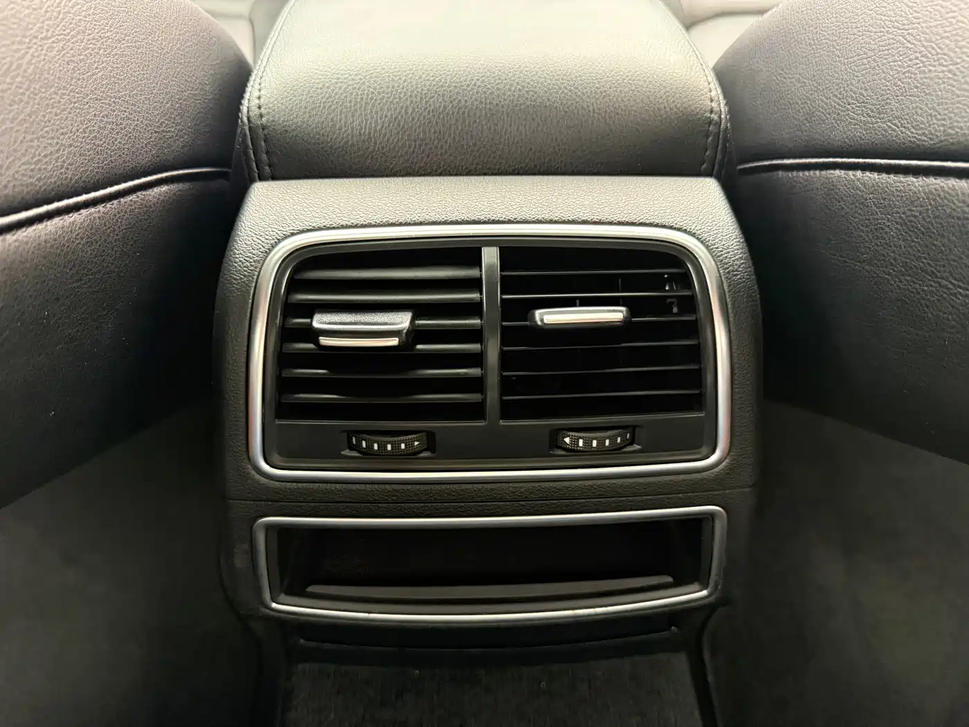 Audi A6L 2014 TFSI Standard фото 21