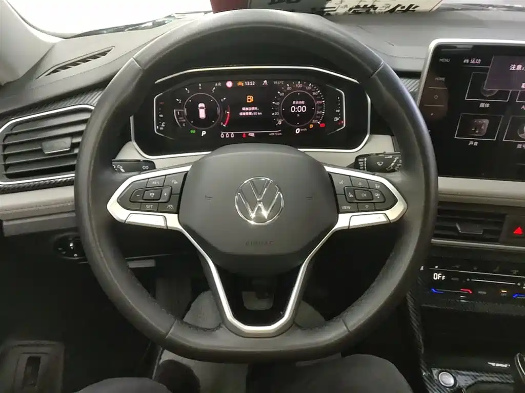 Volkswagen Tayron 2023 330TSI 2WD Luxury Plus Advanced Edition фото 11