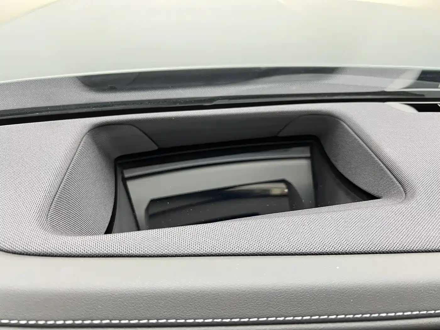 BMW 7 Series 2023 Model 740Li Leading M Sport Package фото 16