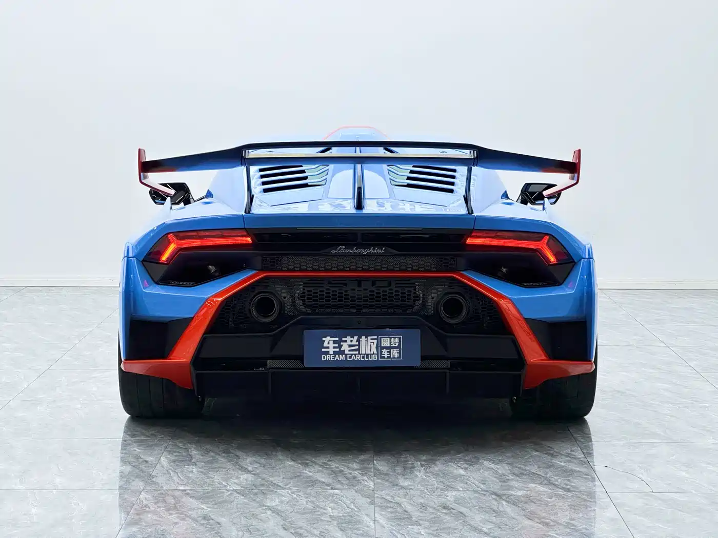 LAMBORGHINI HURACÁN