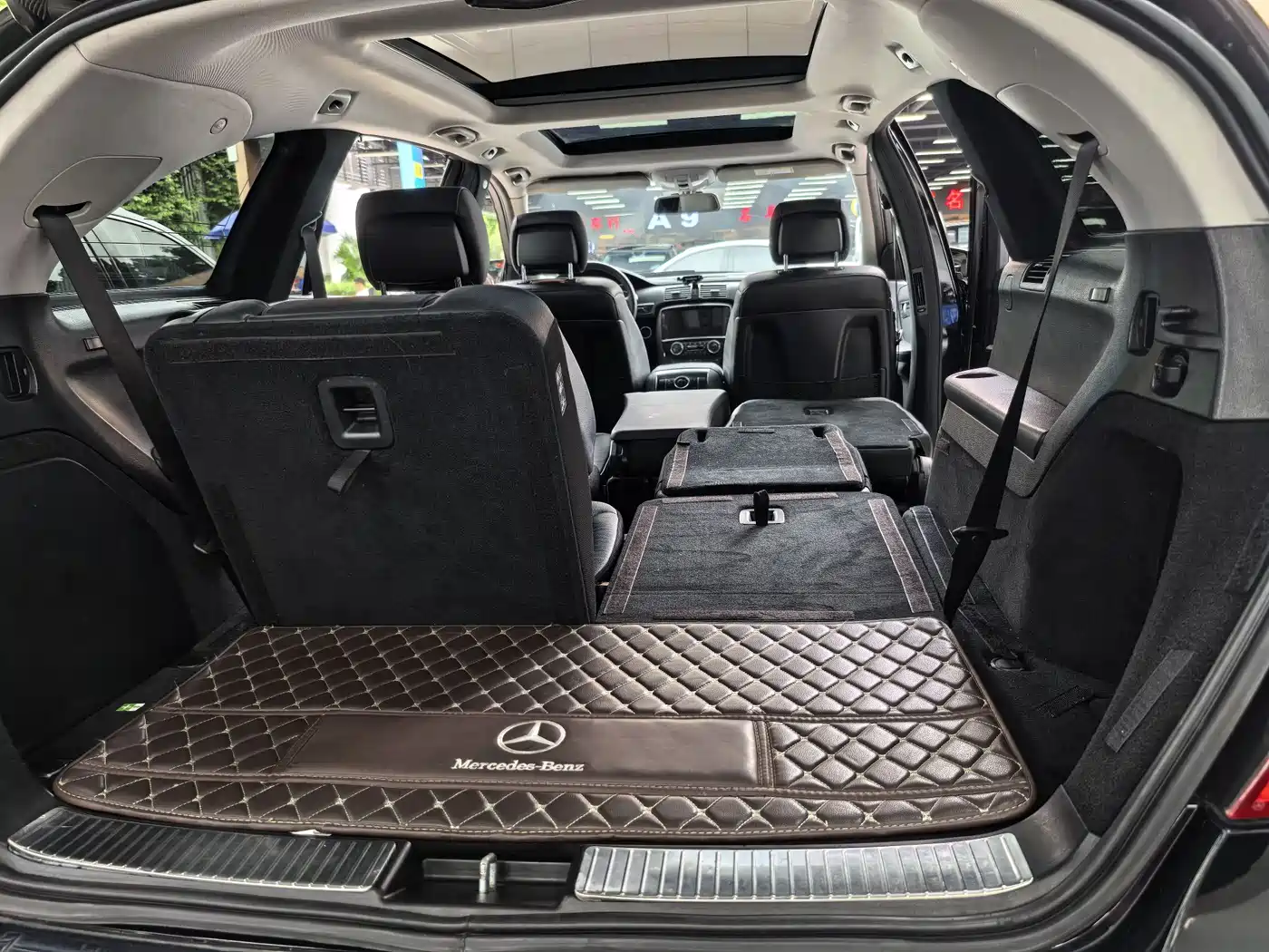 Mercedes-Benz R-Class 2017 R 320 4MATIC Business Collector's Edition фото 16