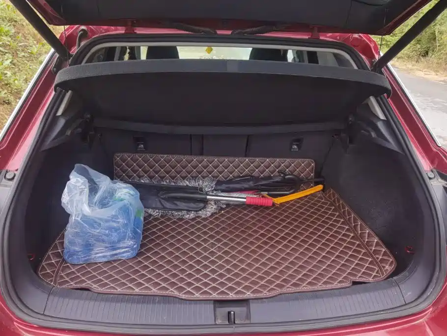 Photo 4 - Volkswagen T-ROC