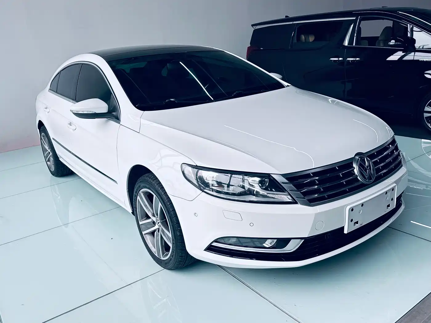 Volkswagen FAW-Volkswagen CC 2015 2.0TSI Luxury фото 8