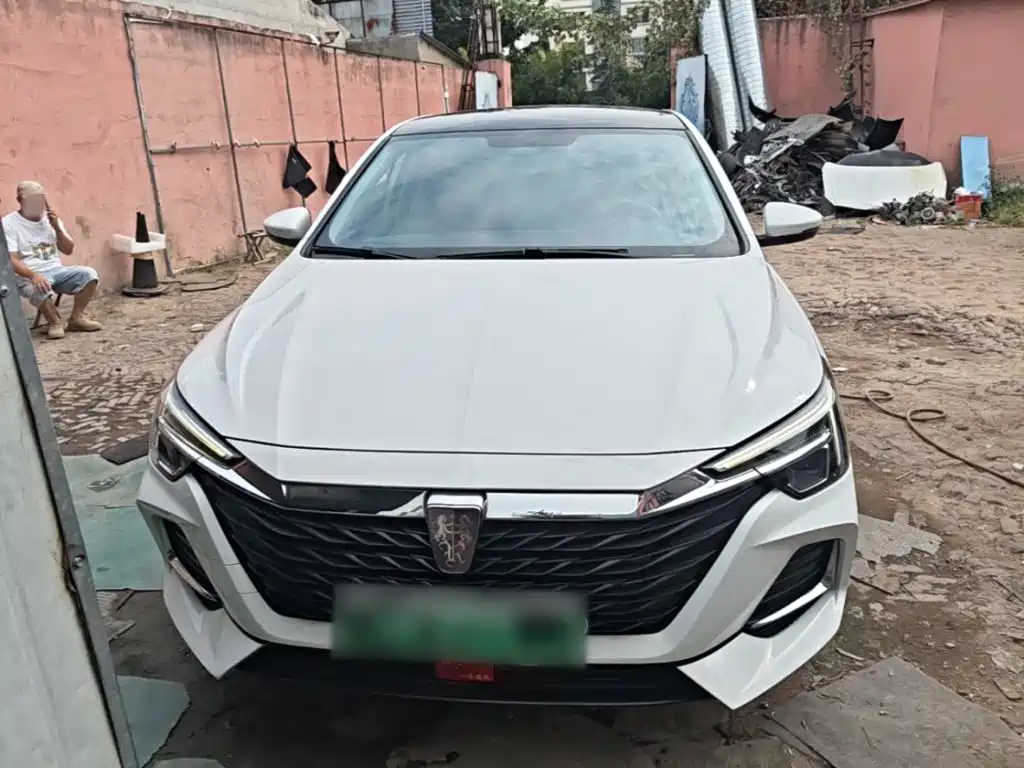 Фото 3 - Roewe i6 MAX EV