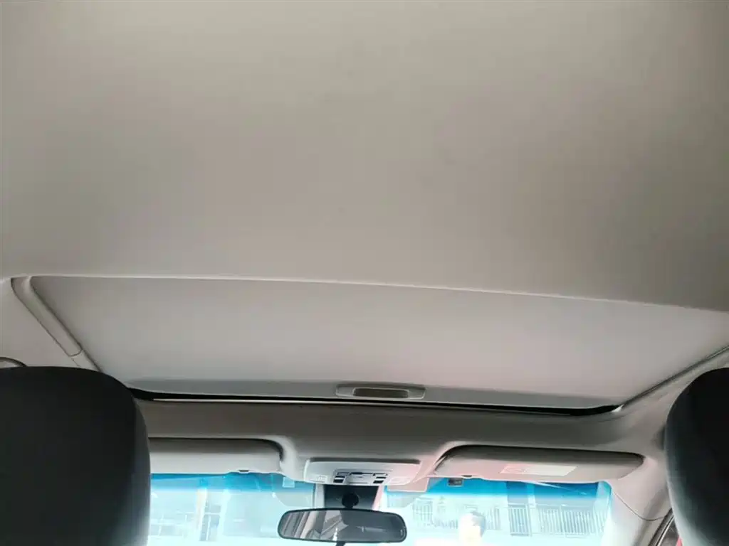Toyota Camry 2018 2.0S Sport Edition фото 18