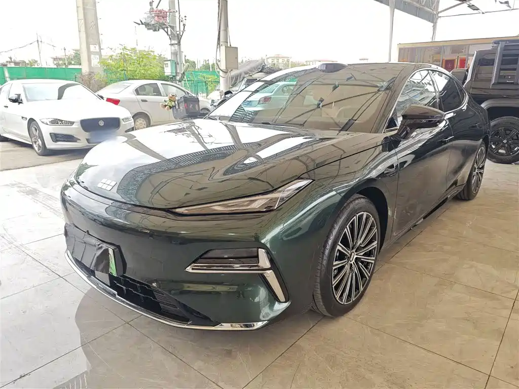 Geely Galaxy Galaxy Xingyao 8 2025 130km EM-P Starship Edition фото 2