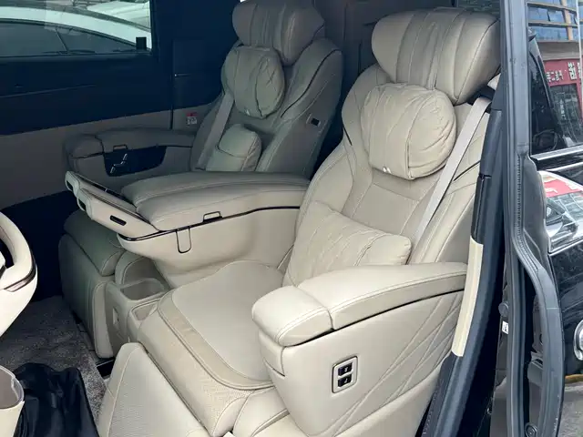 Toyota Alphard 2024 Hybrid 2.5L Ultimate Enjoyment Edition — фото 3