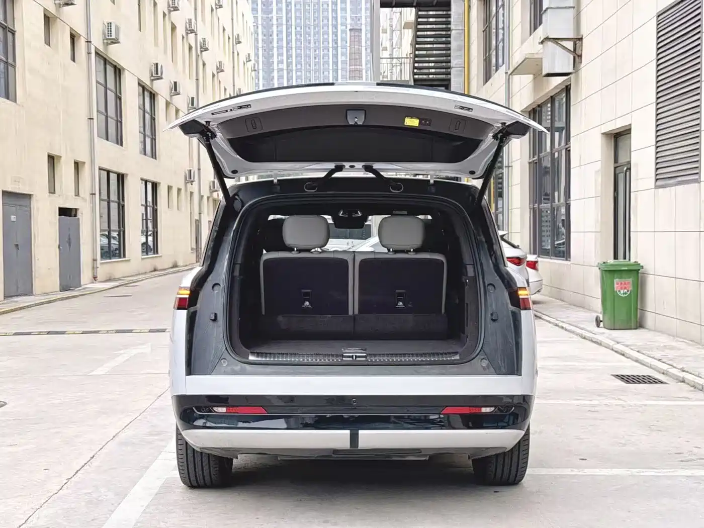 Denza N9 2026 2025 Model Prestige Edition
