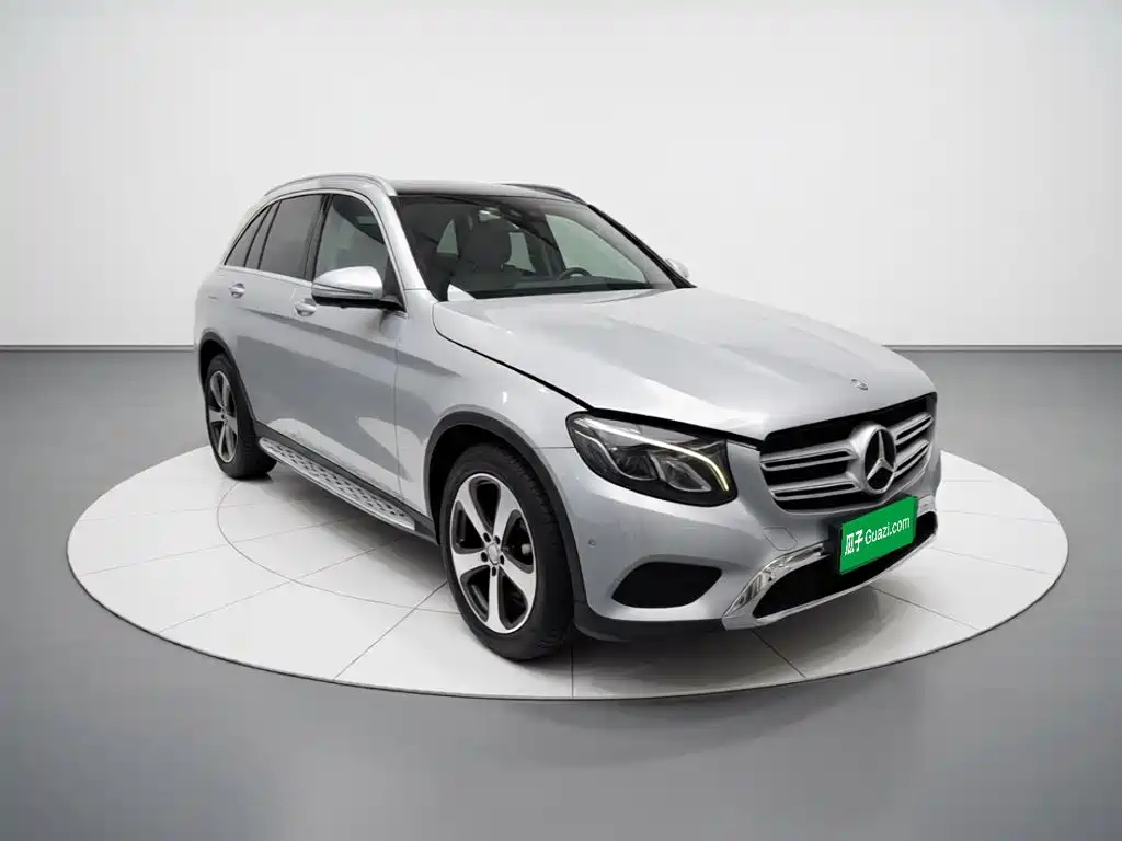 Фото 3 - Mercedes-Benz GLC