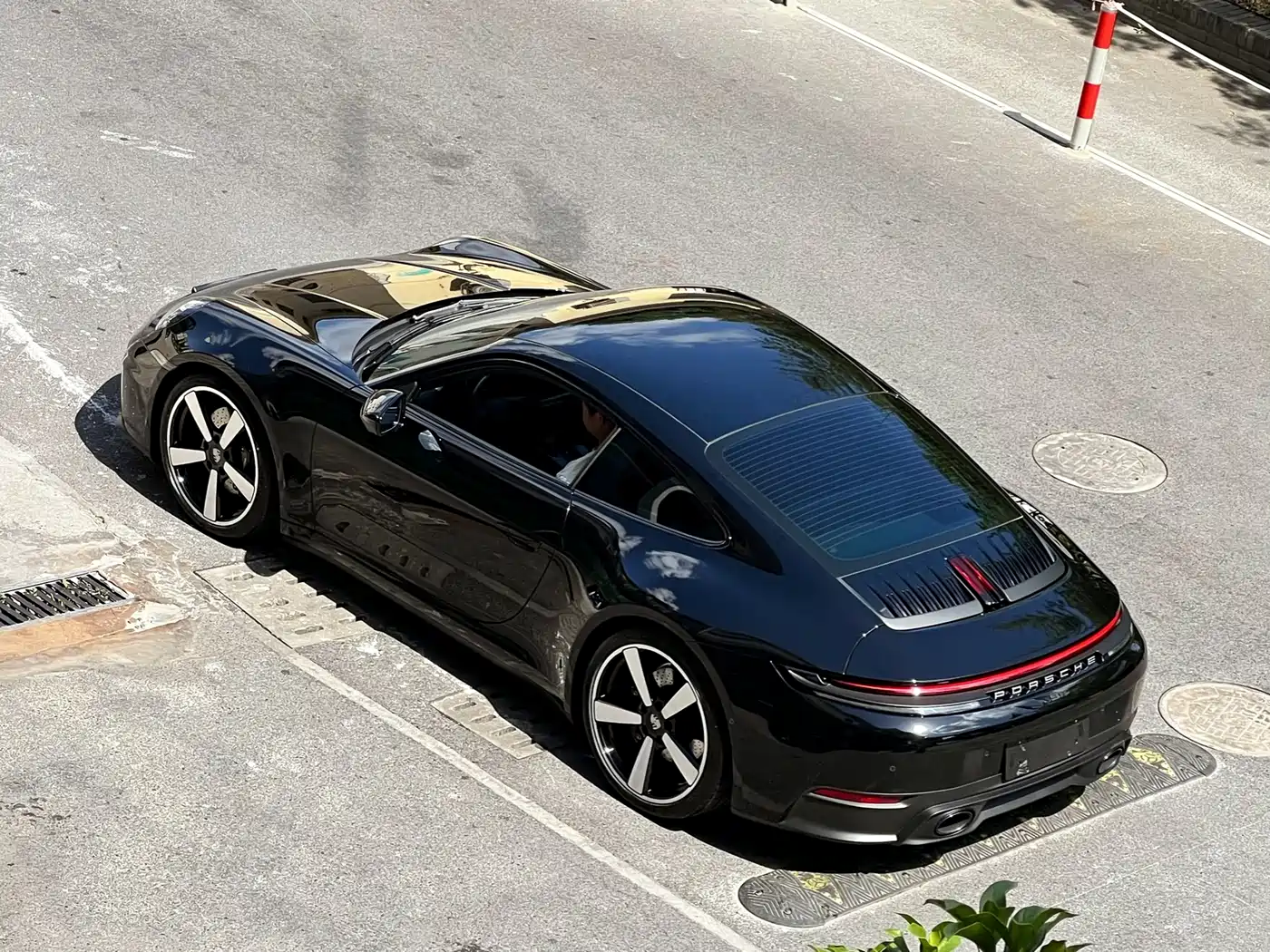 Porsche 911 2025 Carrera 3.0T фото 18