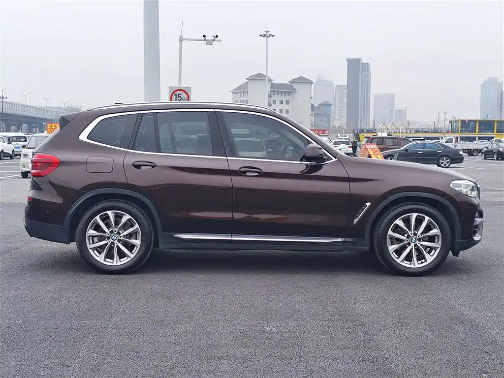 BMW X3 2018 xDrive25i Luxury Package China VI фото 6