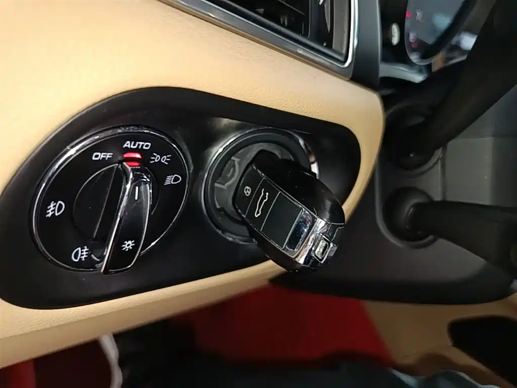 Porsche Macan 2017 Macan 2.0T фото 9