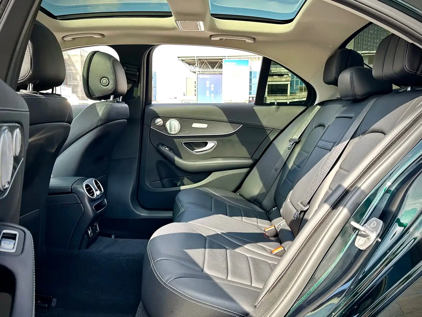 Mercedes-Benz C-Class 2021 C 260 L Sport Starry Exclusive Edition фото 18