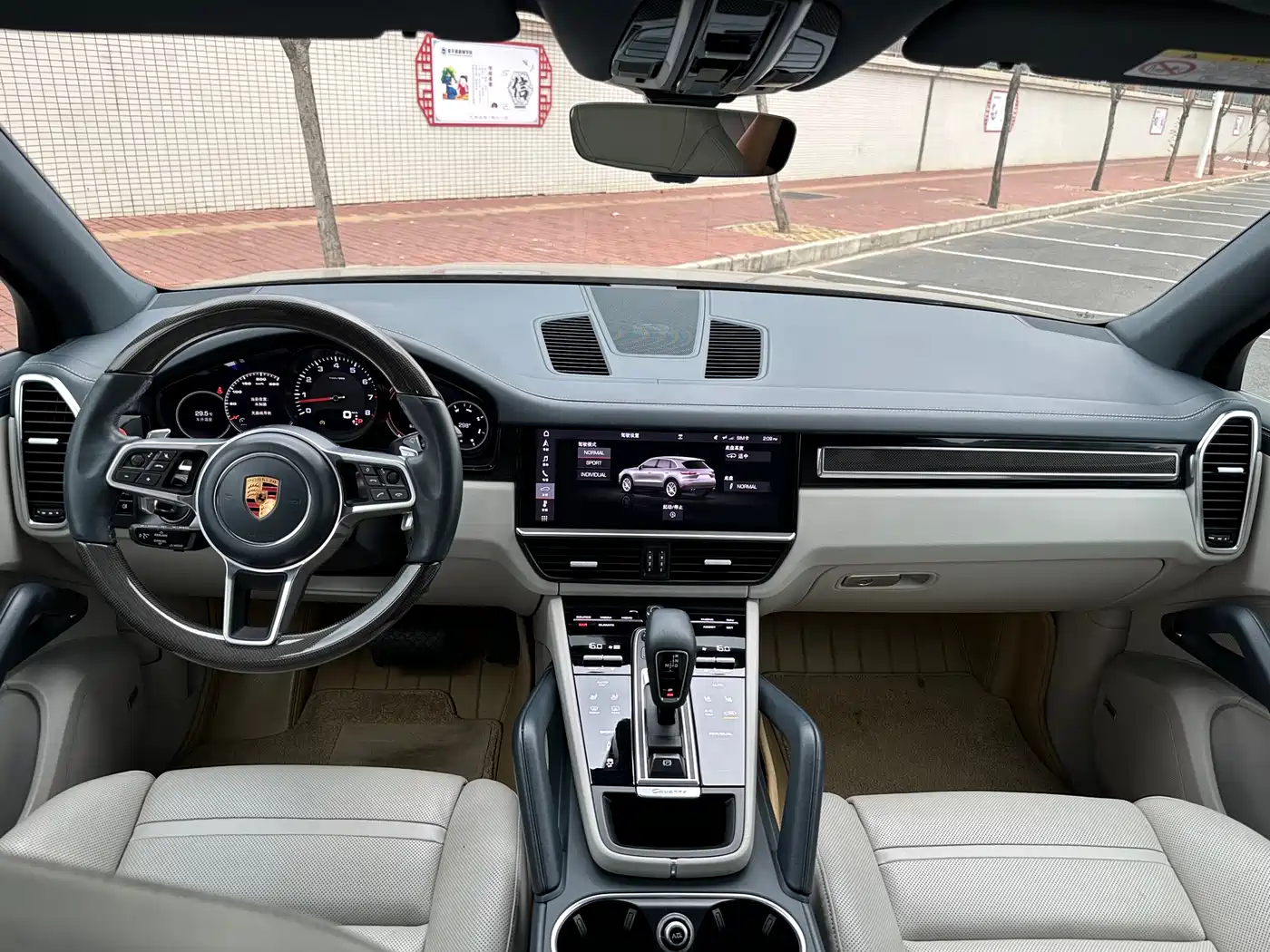 PORSCHE CAYENNE