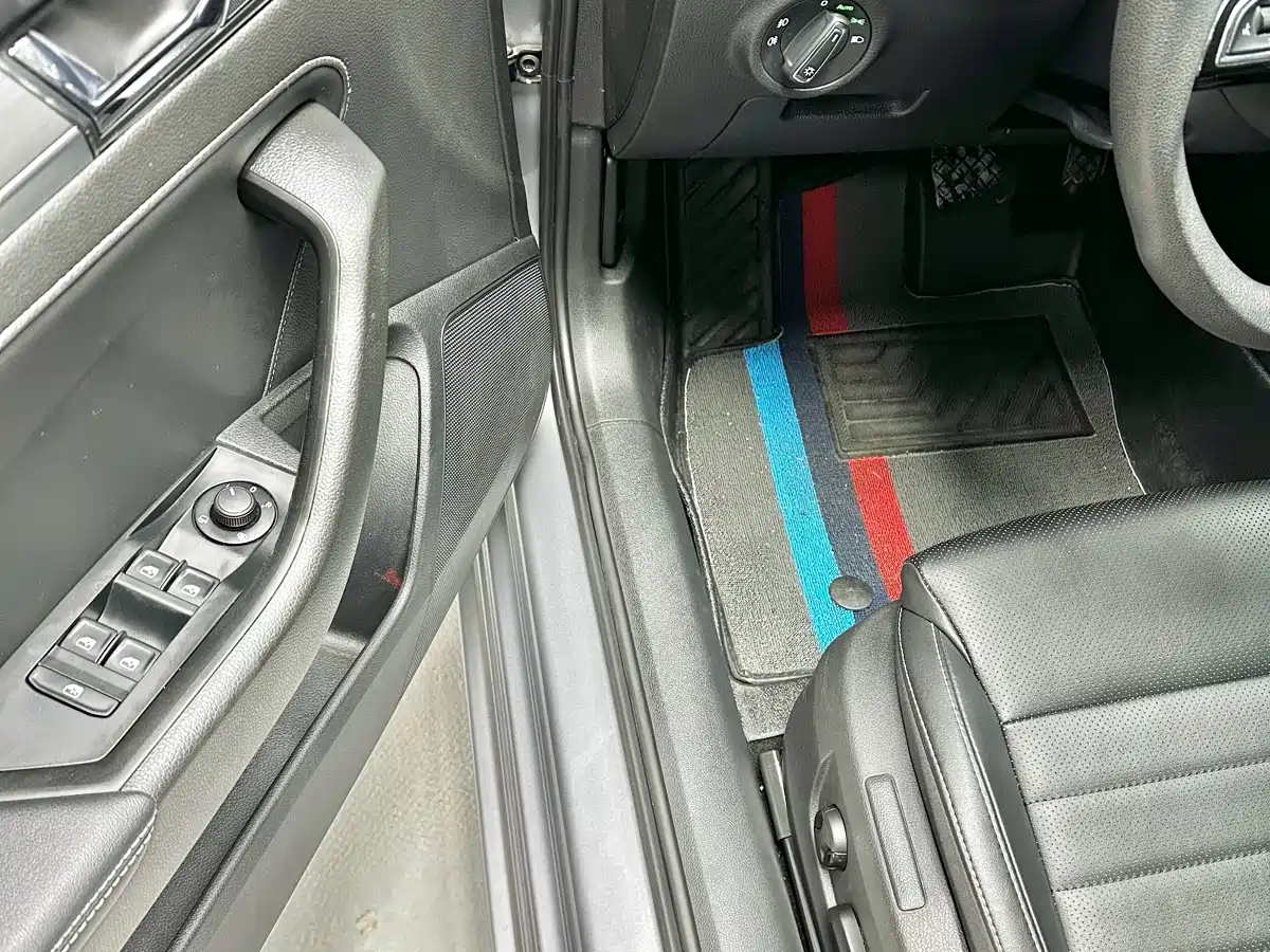 Škoda Superb 2022 TSI280 DSG Premium Edition фото 8