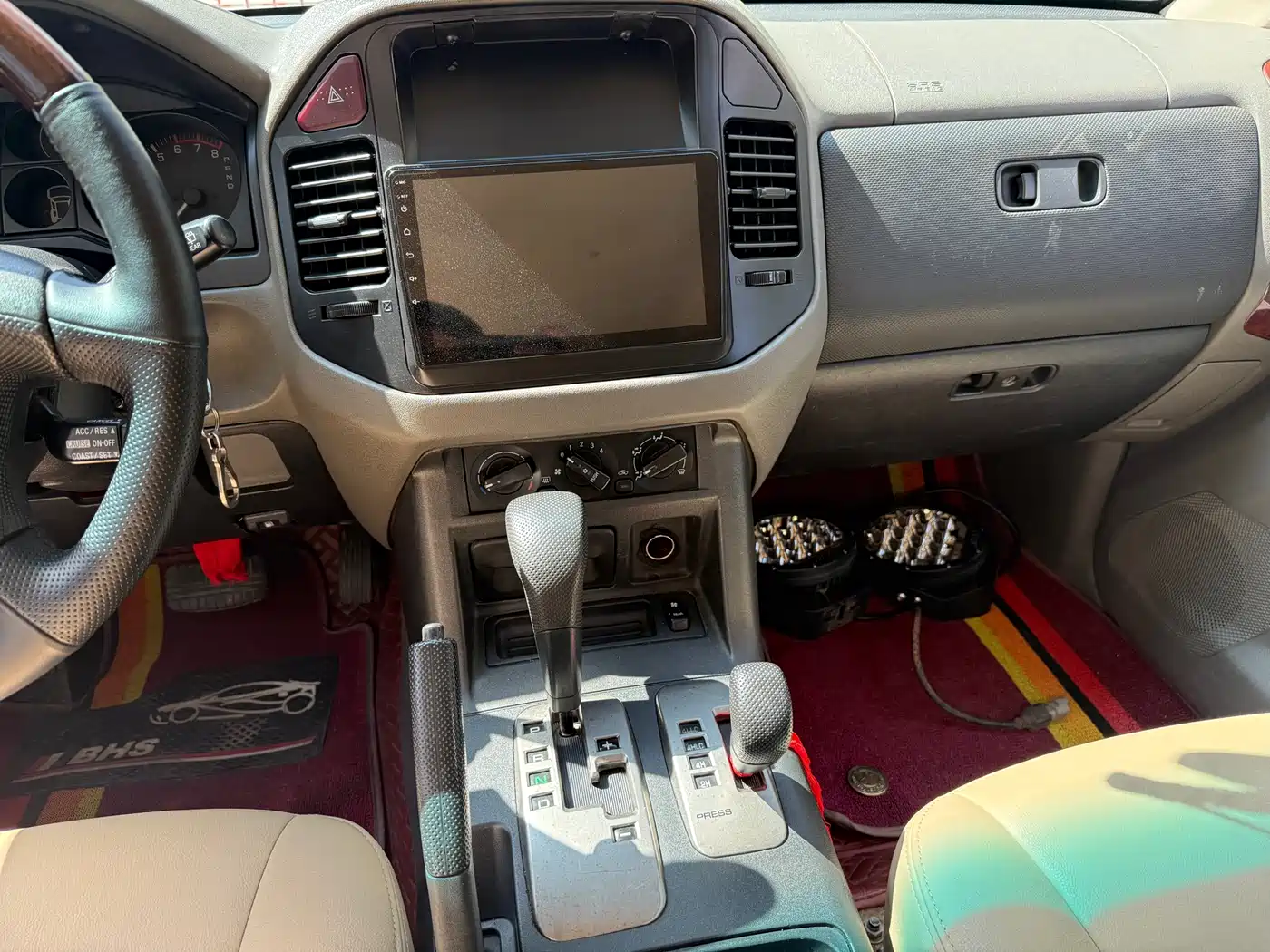 Mitsubishi Pajero 2006 Model 3.0L AT GLS фото 11