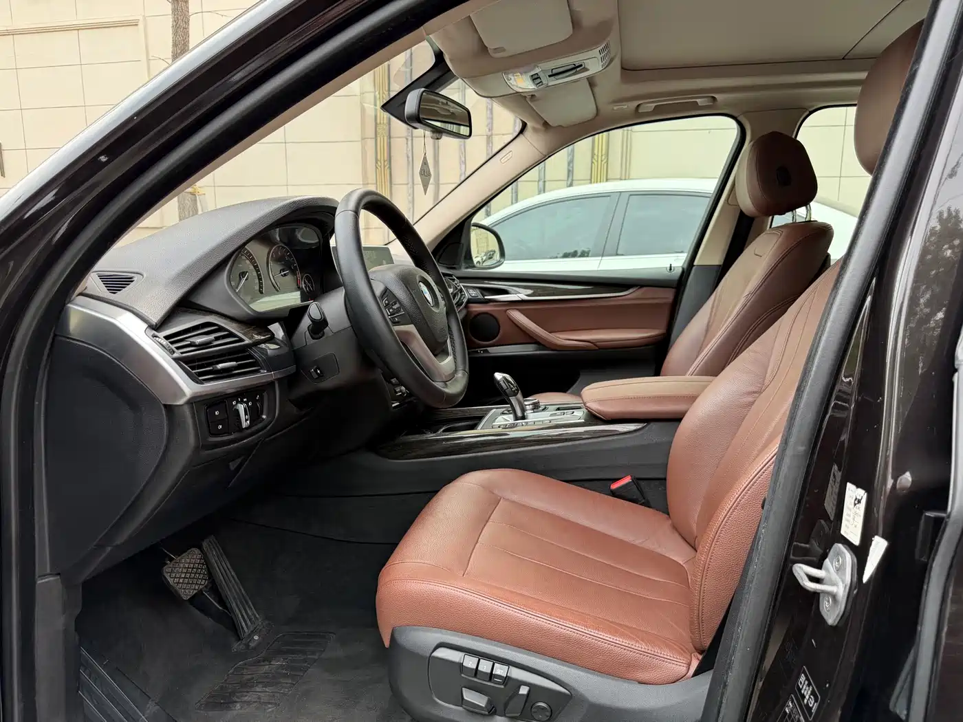 BMW X5 (Import) 2014 xDrive35i Leading фото 8