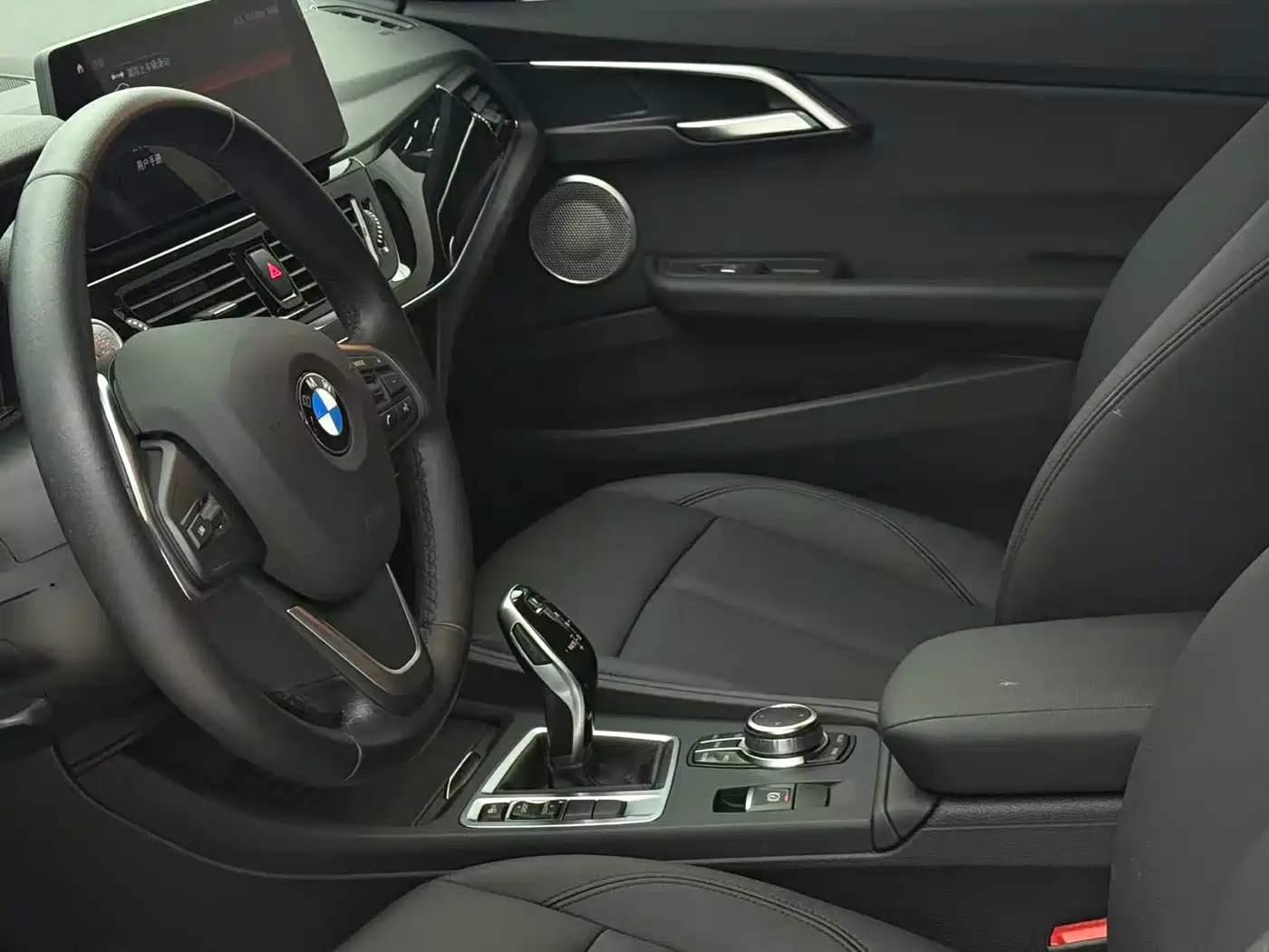 BMW 1 Series 2021 120i M Sport фото 9