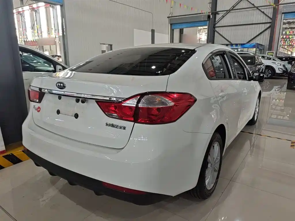 Kia K3 2017 1.6L Automatic 15th Anniversary Special GLS фото 7