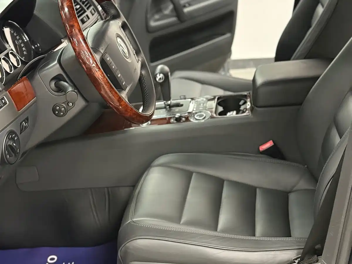 Volkswagen Touareg фото 9
