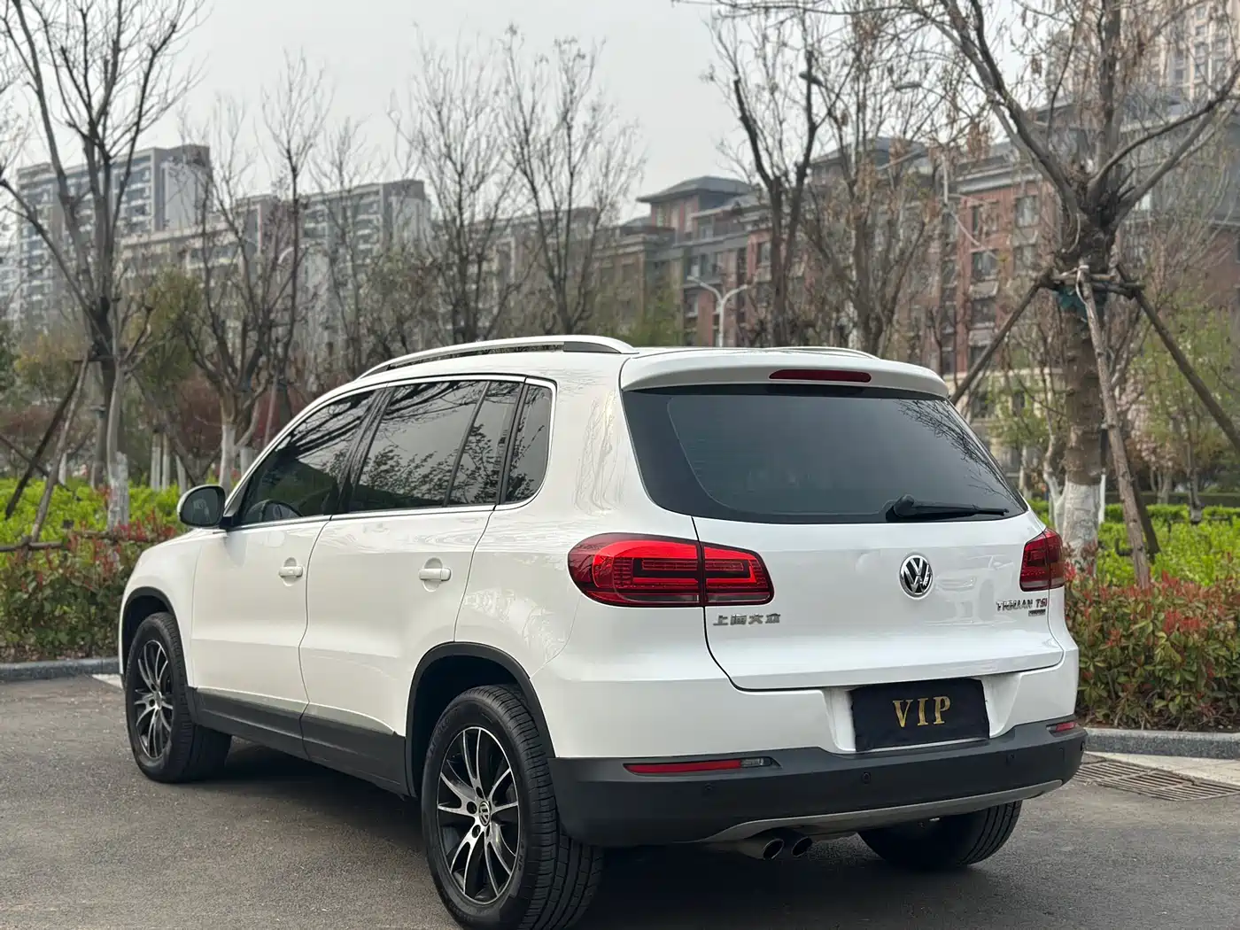 Volkswagen Tiguan 2015 1.8TSI Automatic 4WD Highline фото 7