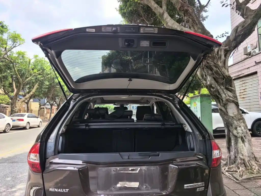 Renault Koleos (Import) 2016 2015 2.5L 4WD Comfort