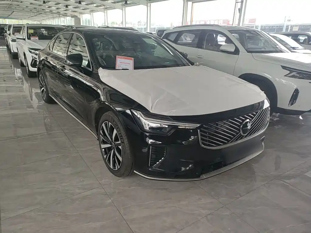 Volvo S90 2026 2026 B5 Zhiyi Luxury Edition