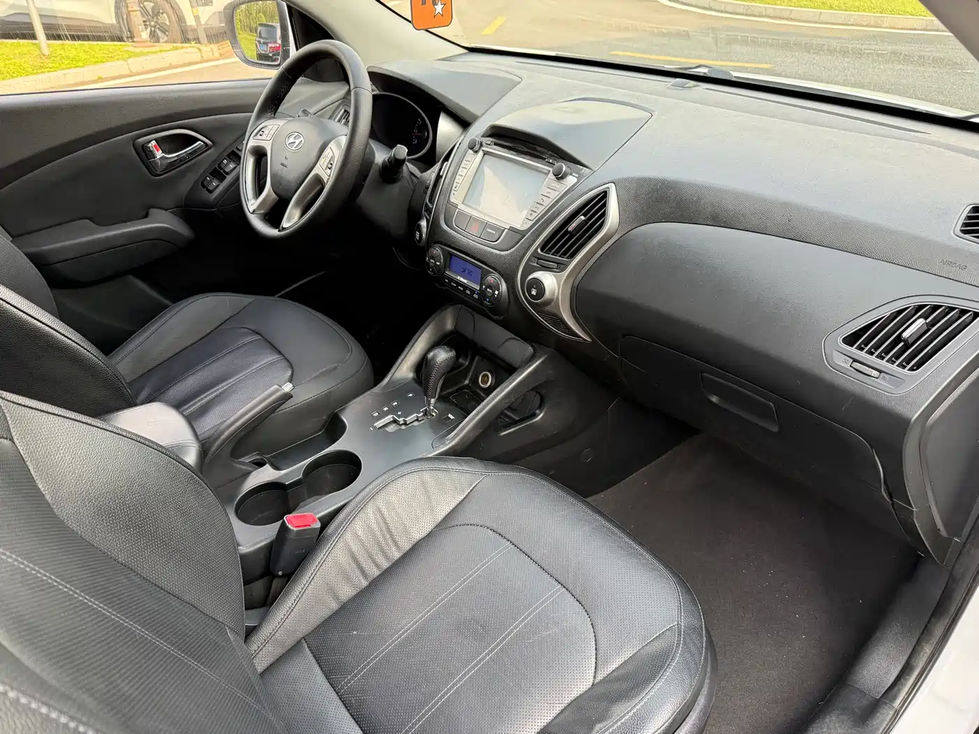 Hyundai Beijing Hyundai ix35 2013 2.0L Automatic 2WD Smart GLS China V фото 15