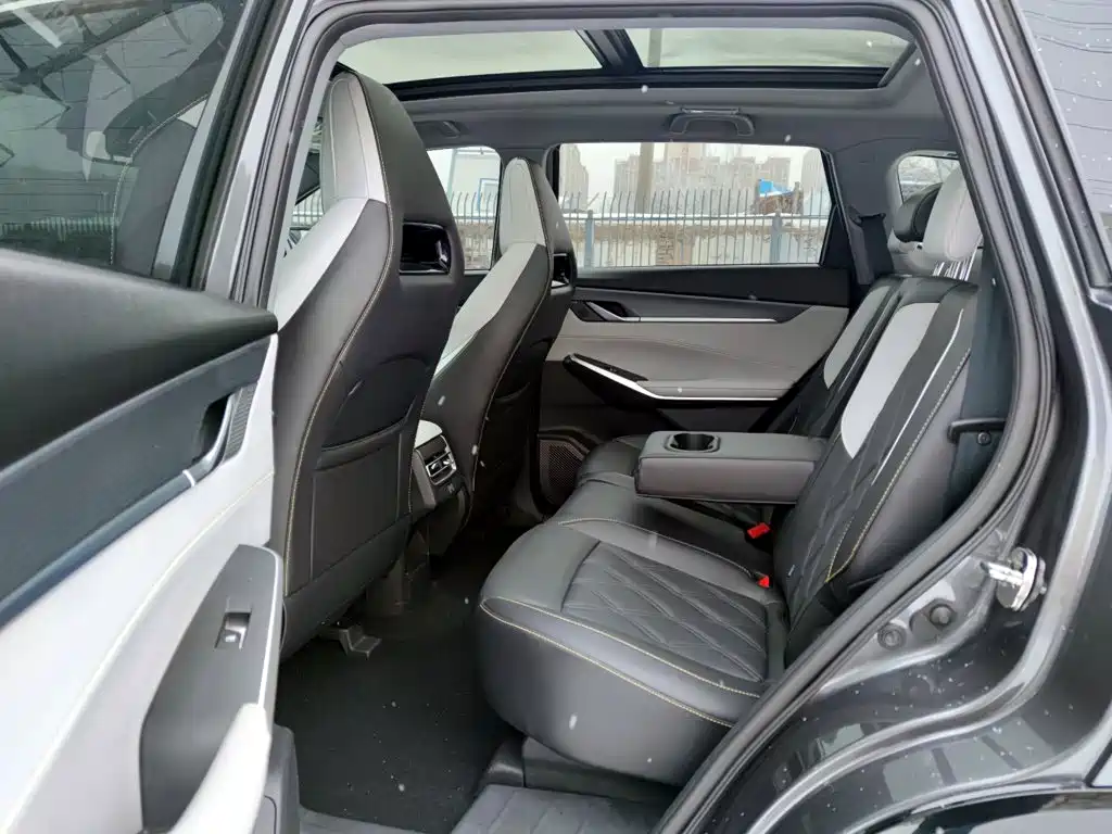 Фото 10 - Changan CS75 PLUS