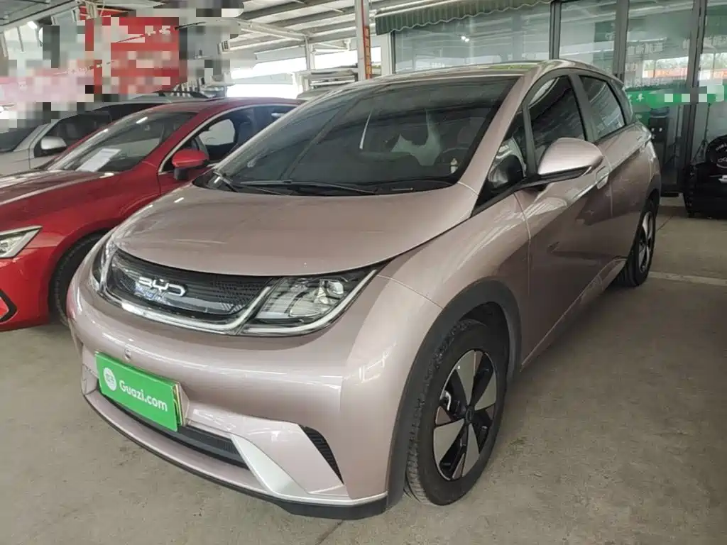 BYD Dolphin 2023