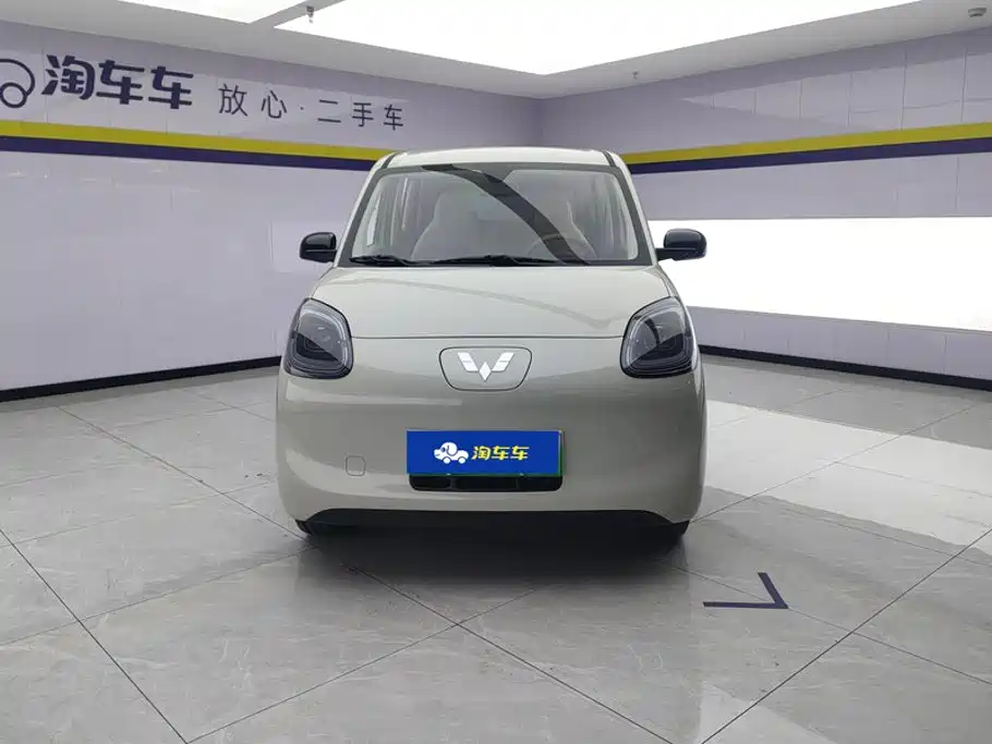Wuling Motors Hongguang MINIEV 2026 2025 4-Door Advanced