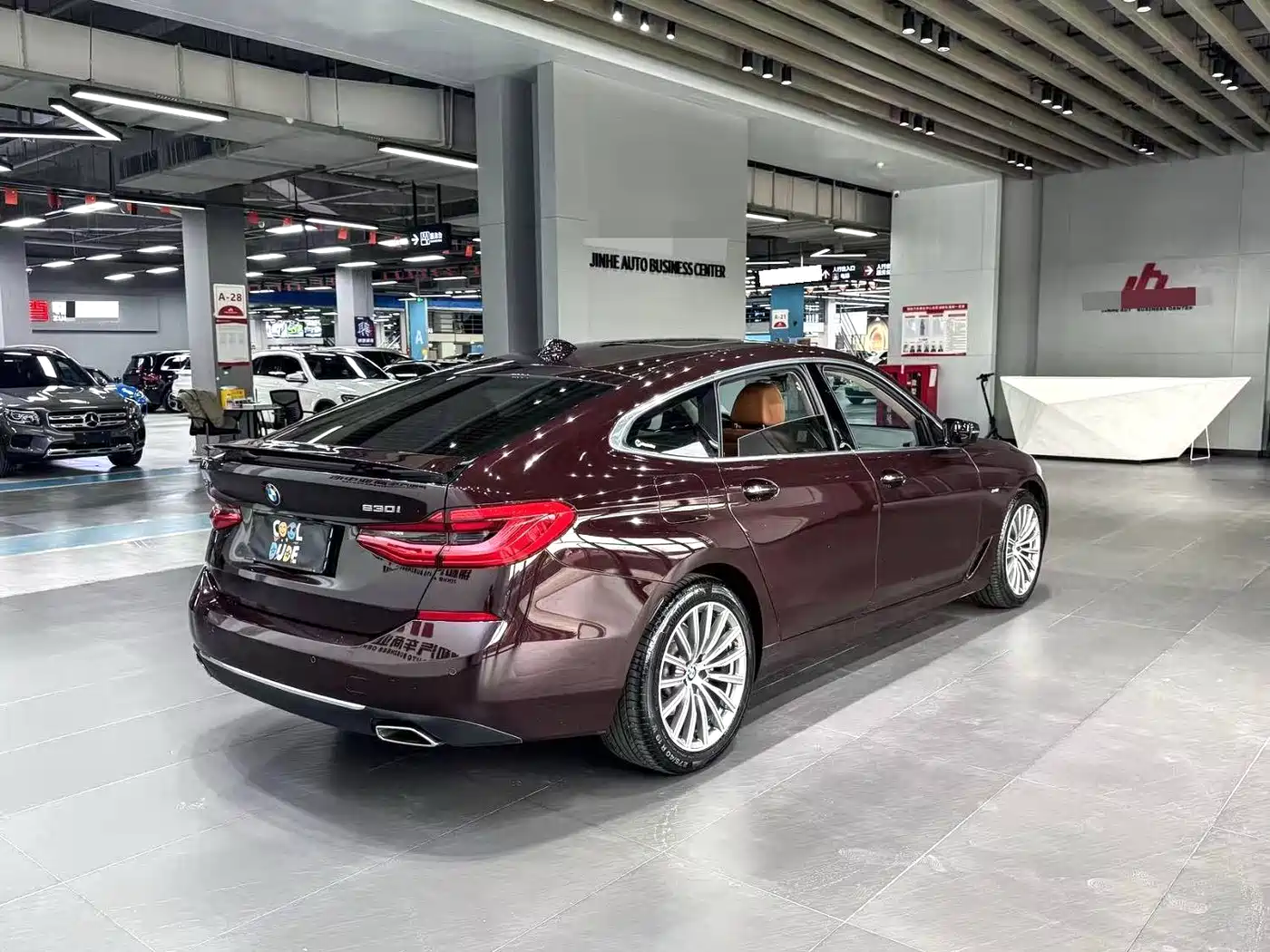 BMW 6 Series GT 2018 630i M Sport Package фото 10