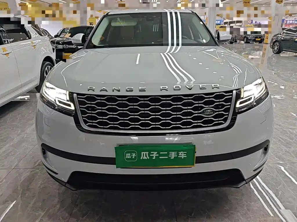 Фото 3 - Land Rover Range Rover Velar